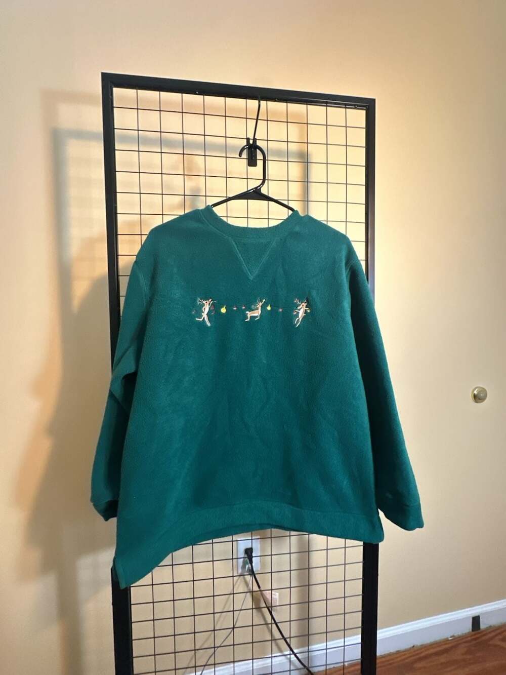 Vintage Marsh Landing Christmas Reindeer Embroidered Green Fleece Sweatshirt